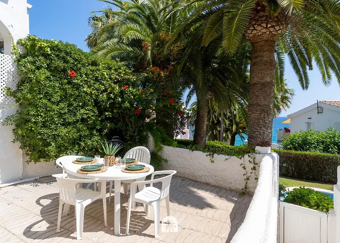 Mediterranean Way - Cases Blanques * Salou